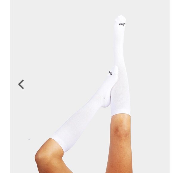 Clove Compression Socks White 20-30mmHg Comfortable & Durable Small women white - Picture 2 of 8